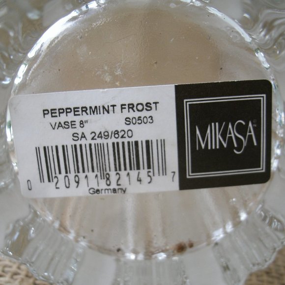 Mikasa Peppermint Frost Clear Glass Vase - Picture 14 of 16